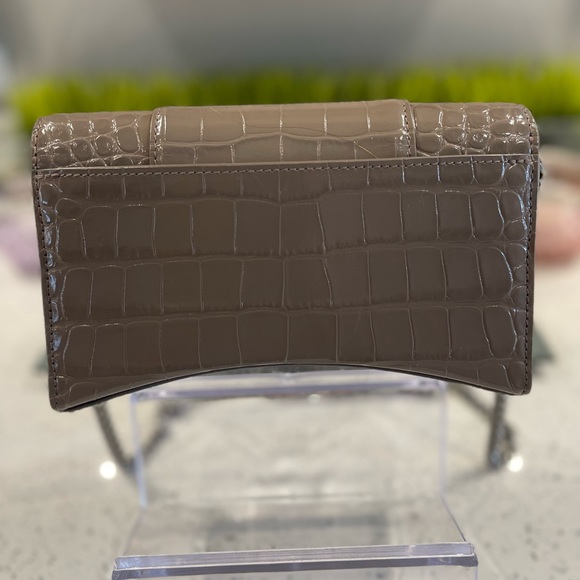 💯 Authentic Balenciaga Wallet & Chain with Shoulder Strap Shiny Embossed - Picture 6 of 11